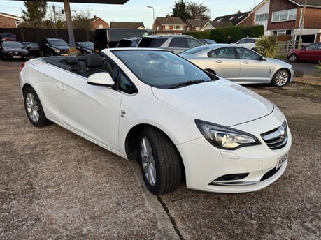 Vauxhall Cascada Vauxhall Cascada 1.4i Turbo Elite Euro 6 (s/s) 2dr 15