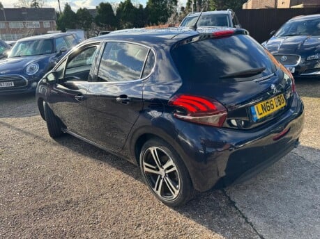 Peugeot 208 BLUE HDI GT LINE 3