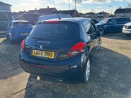 Peugeot 208 1.6 BLUE HDI GT LINE 9