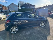 Peugeot 208 1.6 BLUE HDI GT LINE 11