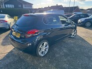 Peugeot 208 1.6 BLUE HDI GT LINE 10