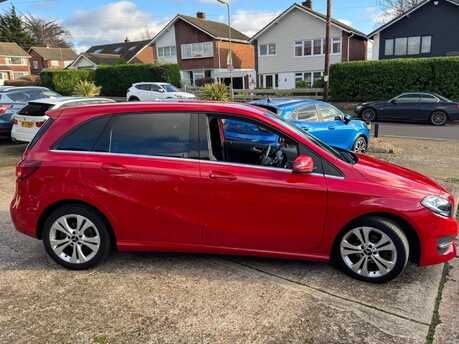 Mercedes-Benz B Class B 180 D SPORT EXECUTIVE 13