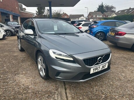 Volvo V40 2.0 T2 R-Design Nav Plus Euro 6 (s/s) 5dr 10