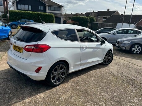 Ford Fiesta 1.0T EcoBoost ST-Line Edition Euro 6 (s/s) 3dr 9