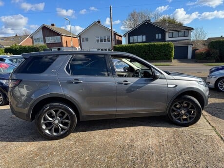 Land Rover Discovery Sport 2.0 TD4 HSE Auto 4WD Euro 6 (s/s) 5dr 9