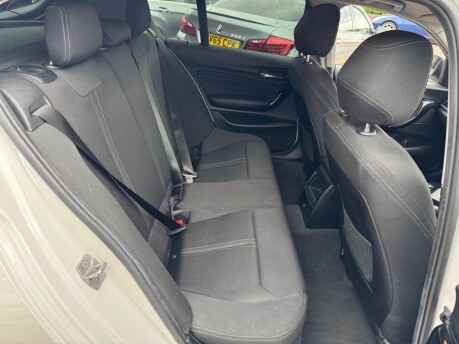 BMW 1 Series 118D Sport Auto Euro 6 (s/s) 5dr 21