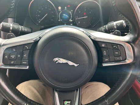 Jaguar XF 2.0d R-Sport Auto Euro 6 (s/s) 4dr 18