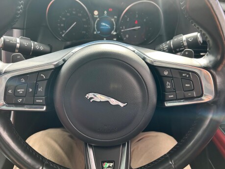 Jaguar XF 2.0d R-Sport Auto Euro 6 (s/s) 4dr 18