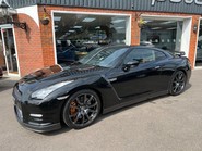 Nissan GT-R 3.8 V6 Premium Edition Coupe 2dr Petrol Auto 4WD Euro 5 (550 ps) 4