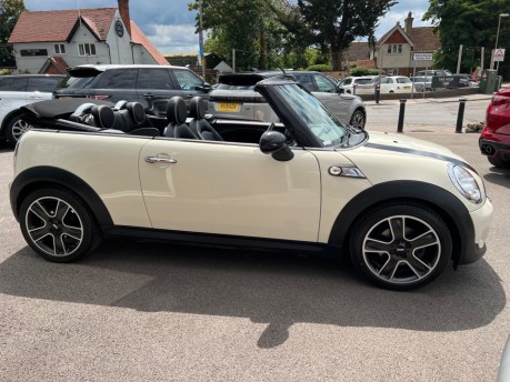 Mini Convertible 2.0 Cooper SD Chilli Pack Convertible Diesel Manual Euro 5 (s/s) (143 ps) 11