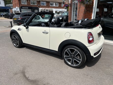 Mini Convertible 2.0 Cooper SD Chilli Pack Convertible Diesel Manual Euro 5 (s/s) (143 ps) 17