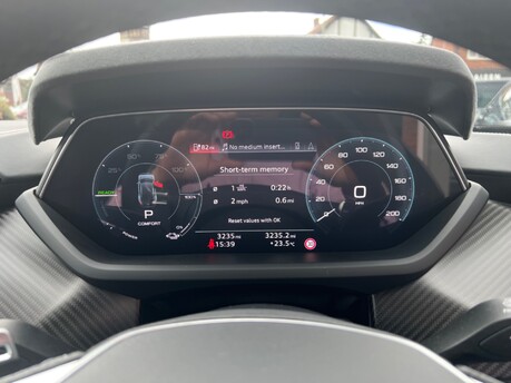 Audi E-Tron GT RS GT Carbon Vorsprung Saloon 4dr Electric Auto quattro 93.4kWh (598 ps) 33