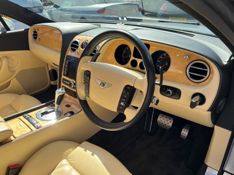 Bentley Continental GT 31