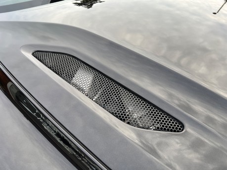 Aston Martin Vanquish 6.0 V12 Coupe 2dr Petrol T-TronicII Euro 5 (2+0) (565 bhp) 21