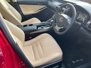 Lexus Is 300H LUXURY 2.5 Luxury Saloon 4dr Petrol Hybrid E-CVT Euro 5 (s/s) (223 ps 8