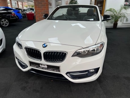 BMW 2 Series 2.0 220i Sport Convertible 2dr Petrol Auto Euro 6 (s/s) (184 ps) 3