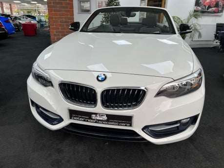 BMW 2 Series 2.0 220i Sport Convertible 2dr Petrol Auto Euro 6 (s/s) (184 ps) 4