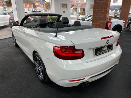 BMW 2 Series 2.0 220i Sport Convertible 2dr Petrol Auto Euro 6 (s/s) (184 ps) 7