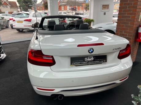 BMW 2 Series 2.0 220i Sport Convertible 2dr Petrol Auto Euro 6 (s/s) (184 ps) 8