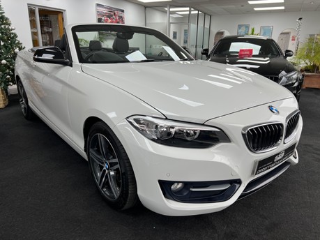 BMW 2 Series 2.0 220i Sport Convertible 2dr Petrol Auto Euro 6 (s/s) (184 ps) 10