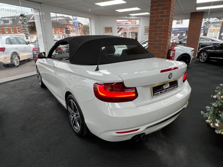 BMW 2 Series 2.0 220i Sport Convertible 2dr Petrol Auto Euro 6 (s/s) (184 ps) 25