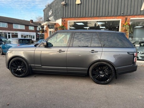 Land Rover Range Rover 3.0 TD V6 Vogue SUV 5dr Diesel Auto 4WD Euro 6 (s/s) (258 ps) 5