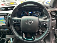 Toyota Hilux 2.8 D-4D Invincible X Double Cab Pickup 4dr Diesel Auto 4WD Euro 6 (s/s) ( 25