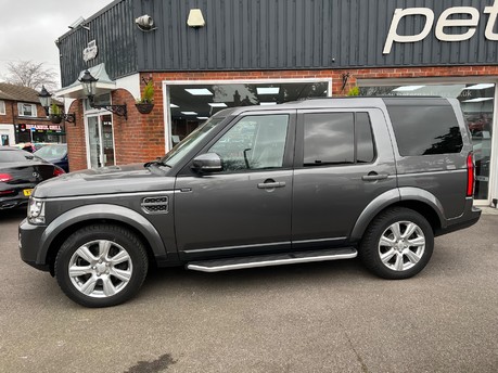 Land Rover Discovery 3.0 SD V6 SE Tech SUV 5dr Diesel Auto 4WD Euro 5 (s/s) (255 bhp) 5