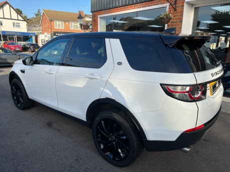 Land Rover Discovery Sport 2.0 TD4 HSE Black SUV 5dr Diesel Auto 4WD Euro 6 (s/s) (180 ps) 16
