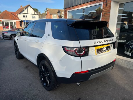 Land Rover Discovery Sport 2.0 TD4 HSE Black SUV 5dr Diesel Auto 4WD Euro 6 (s/s) (180 ps) 18