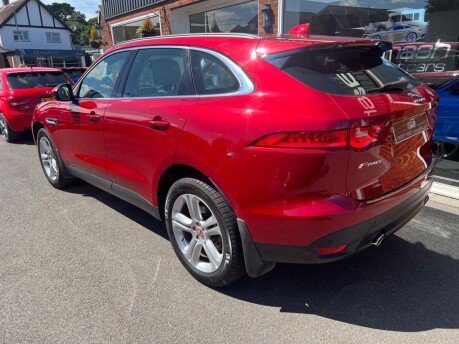 Jaguar F-Pace 3.0 D300 V6 Portfolio SUV 5dr Diesel Auto AWD Euro 6 (s/s) (300 ps) 16