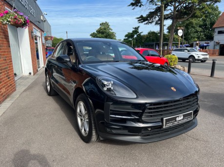 Porsche Macan 2.0T SUV 5dr Petrol PDK 4WD Euro 6 (s/s) (245 ps) 9