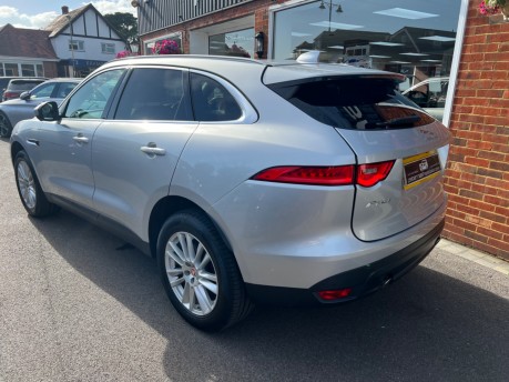 Jaguar F-Pace 2.0 P250i Portfolio SUV 5dr Petrol Auto AWD Euro 6 (s/s) (250 ps) 6