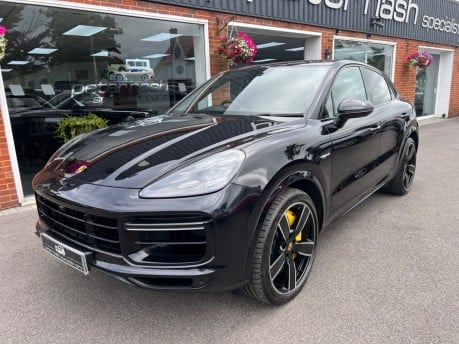 Porsche Cayenne 4.0 V8 E-Hybrid 17.9kWh Turbo S Coupe 5dr Petrol Plug-in Hybrid TiptronicS 1