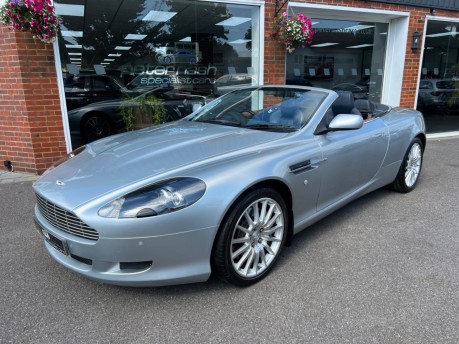 Aston Martin DB9 V12 VOLANTE 2