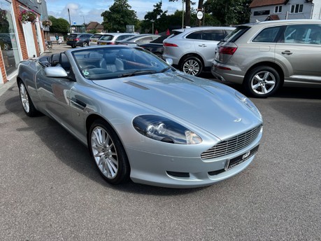 Aston Martin DB9 V12 VOLANTE 12