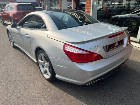 Mercedes-Benz SL Series 3.0 SL400 AMG Sport Convertible 2dr Petrol G-Tronic+ Euro 6 (s/s) (333 ps) 46