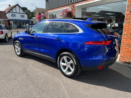 Jaguar F-Pace 2.0 P250i Portfolio SUV 5dr Petrol Auto AWD Euro 6 (s/s) (250 ps) 10