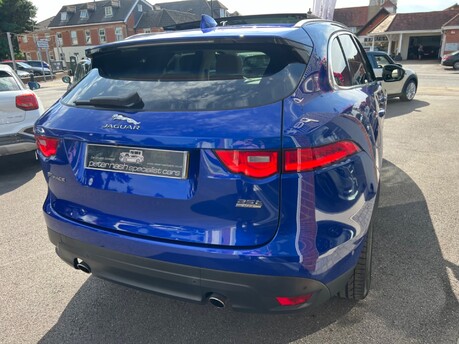 Jaguar F-Pace 2.0 P250i Portfolio SUV 5dr Petrol Auto AWD Euro 6 (s/s) (250 ps) 14