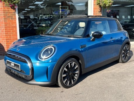 Mini Hatch 1.5 Cooper Exclusive Hatchback 3dr Petrol Steptronic Euro 6 (s/s) (136 ps) 2