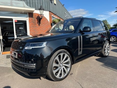 Land Rover Range Rover 3.0 D350 MHEV Autobiography SUV 5dr Diesel Auto 4WD Euro 6 (s/s) (350 ps) 2