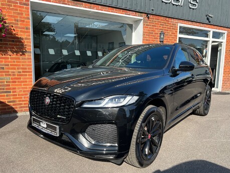 Jaguar F-Pace 2.0 D200 MHEV R-Dynamic SE SUV 5dr Diesel Auto AWD Euro 6 (s/s) (204 ps) 1