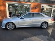 Mercedes-Benz E Class 3.0 E350 CDI V6 BlueEfficiency Sport Saloon 4dr Diesel G-Tronic Euro 5 (231 7