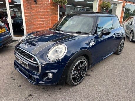 Mini Hatch MINI Hatch 2.0 Cooper S Hatchback 3dr Petrol Auto Euro 6 (s/s) (192 ps) 1