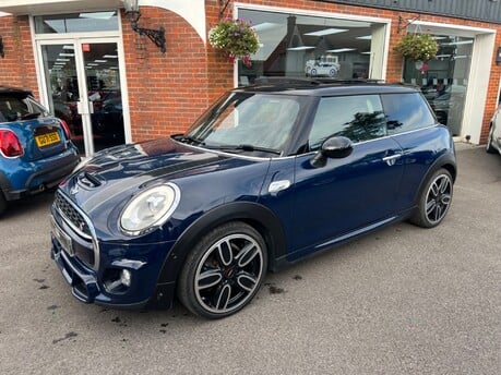 Mini Hatch MINI Hatch 2.0 Cooper S Hatchback 3dr Petrol Auto Euro 6 (s/s) (192 ps) 3