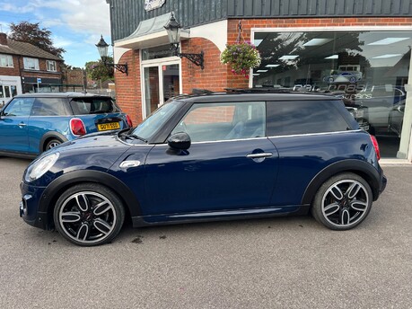 Mini Hatch MINI Hatch 2.0 Cooper S Hatchback 3dr Petrol Auto Euro 6 (s/s) (192 ps) 4