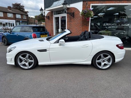 Mercedes-Benz SLK 2.0 SLK200 AMG Sport Convertible 2dr Petrol G-Tronic Euro 6 (s/s) (184 ps) 4