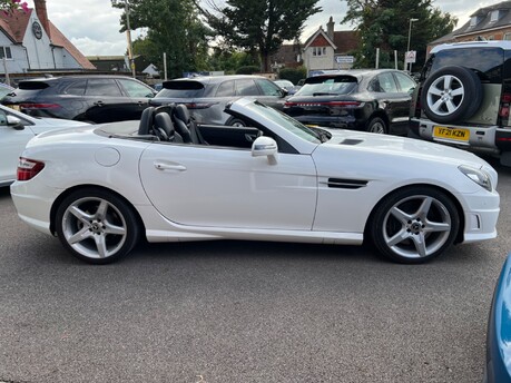 Mercedes-Benz SLK 2.0 SLK200 AMG Sport Convertible 2dr Petrol G-Tronic Euro 6 (s/s) (184 ps) 9