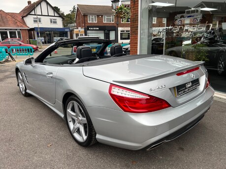 Mercedes-Benz SL Series 3.0 SL400 AMG Sport Convertible 2dr Petrol G-Tronic Euro 6 (s/s) (333 ps) 6