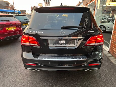 Mercedes-Benz GLE GLE 350 D 4MATIC AMG LINE 10